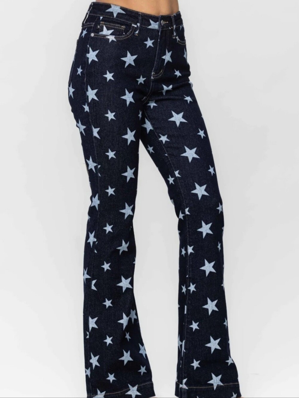 NWT JUDY BLUE STAR JEANS. 11/30